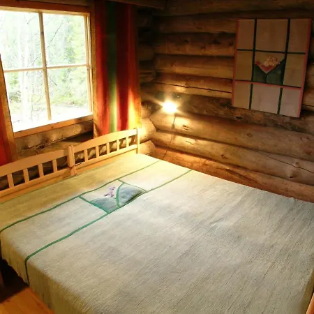 Satu 31, Kahden Makuuhuoneen Kelomoekki Syoetteellae, Valaistun Ladun Vieressae 別荘 *