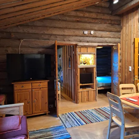 Vakantiehuis Satu 31, Kahden Makuuhuoneen Kelomoekki Syoetteellae, Valaistun Ladun Vieressae