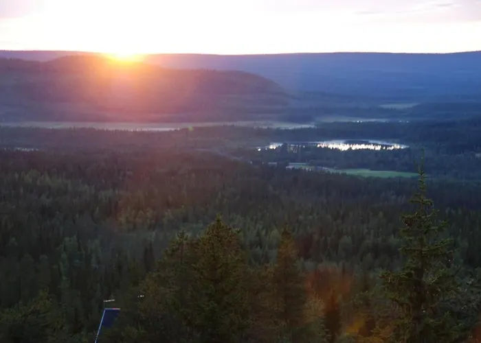 Satu 31, Kahden Makuuhuoneen Kelomoekki Syoetteellae, Valaistun Ladun Vieressae סיוטה