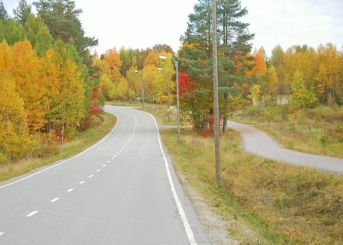 Satu 31, Kahden Makuuhuoneen Kelomoekki Syoetteellae, Valaistun Ladun Vieressae * סיוטה